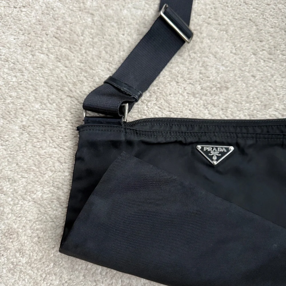 Authentic Prada Nylon Crossbody bag, Black with adjustable shoulder strap - Picture 12 of 14